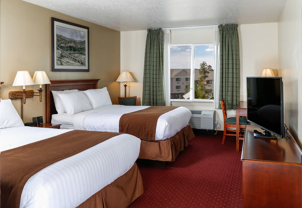 เบยลโลว์สโตน พาร์ค โฮเต็ล Hotel เวสต์เยลโลว์สโตน ภายนอก รูปภาพ