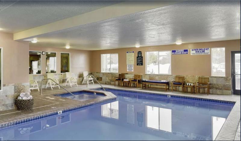 เบยลโลว์สโตน พาร์ค โฮเต็ล Hotel เวสต์เยลโลว์สโตน ภายนอก รูปภาพ
